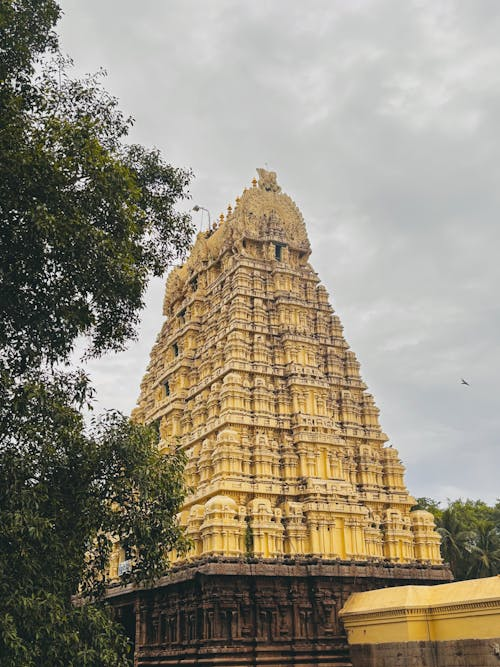 Chennai to Vellore Drop Taxi for Temple, Hospital, and Business Trips